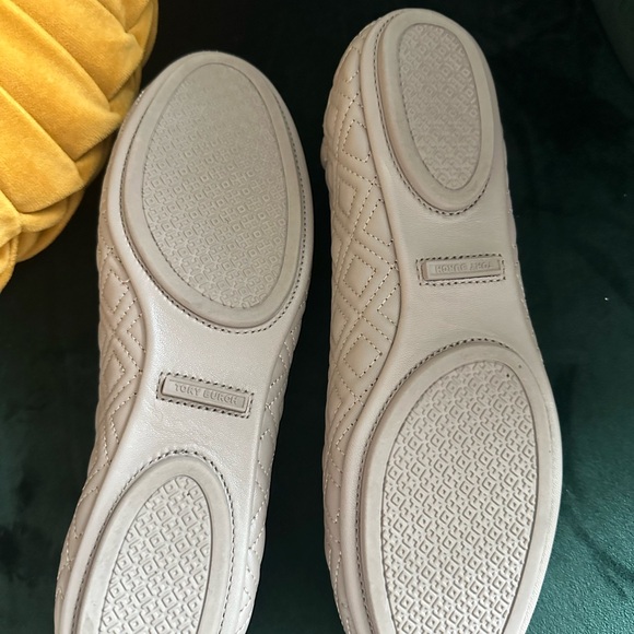 Tory Burch Quilted Flats with Gold Emblem - Picture 6 of 6